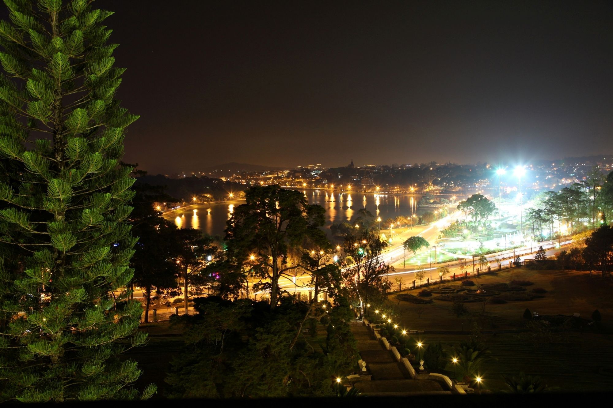 Dalat Palace Heritage Hotel Buitenkant foto